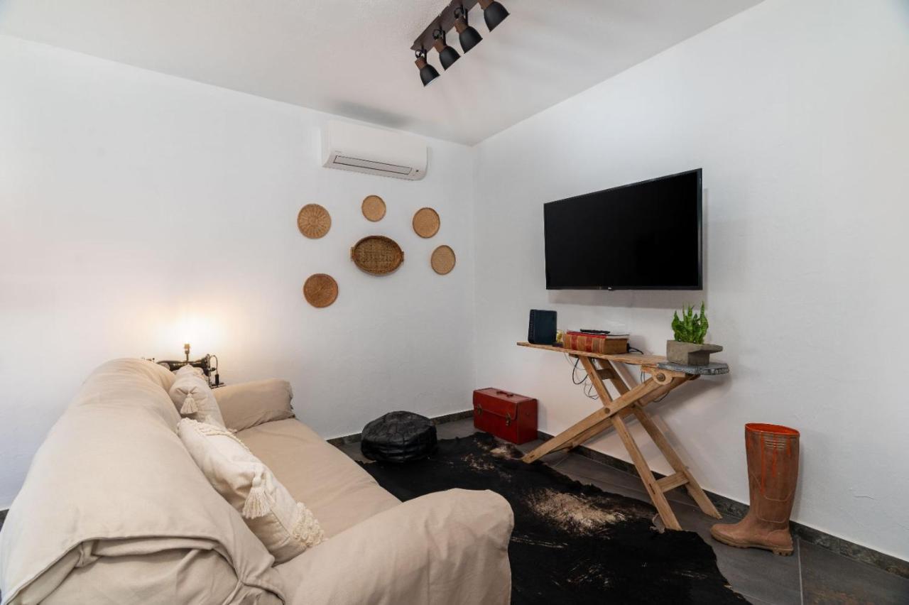 Casa Estabulo- Cozy Rustic Farmhouse Loft Touro Estombar Ngoại thất bức ảnh